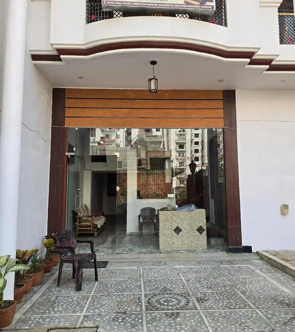 Hotel Varanasi 0*,  India